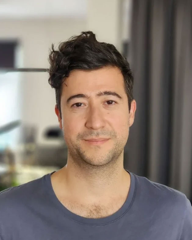 Photo of Dr Arash Tayebi