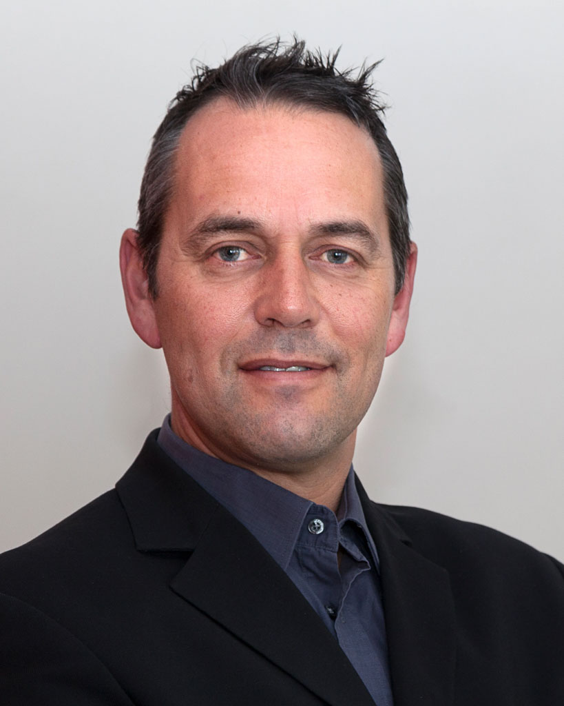 Photo of Darren Shadbolt
